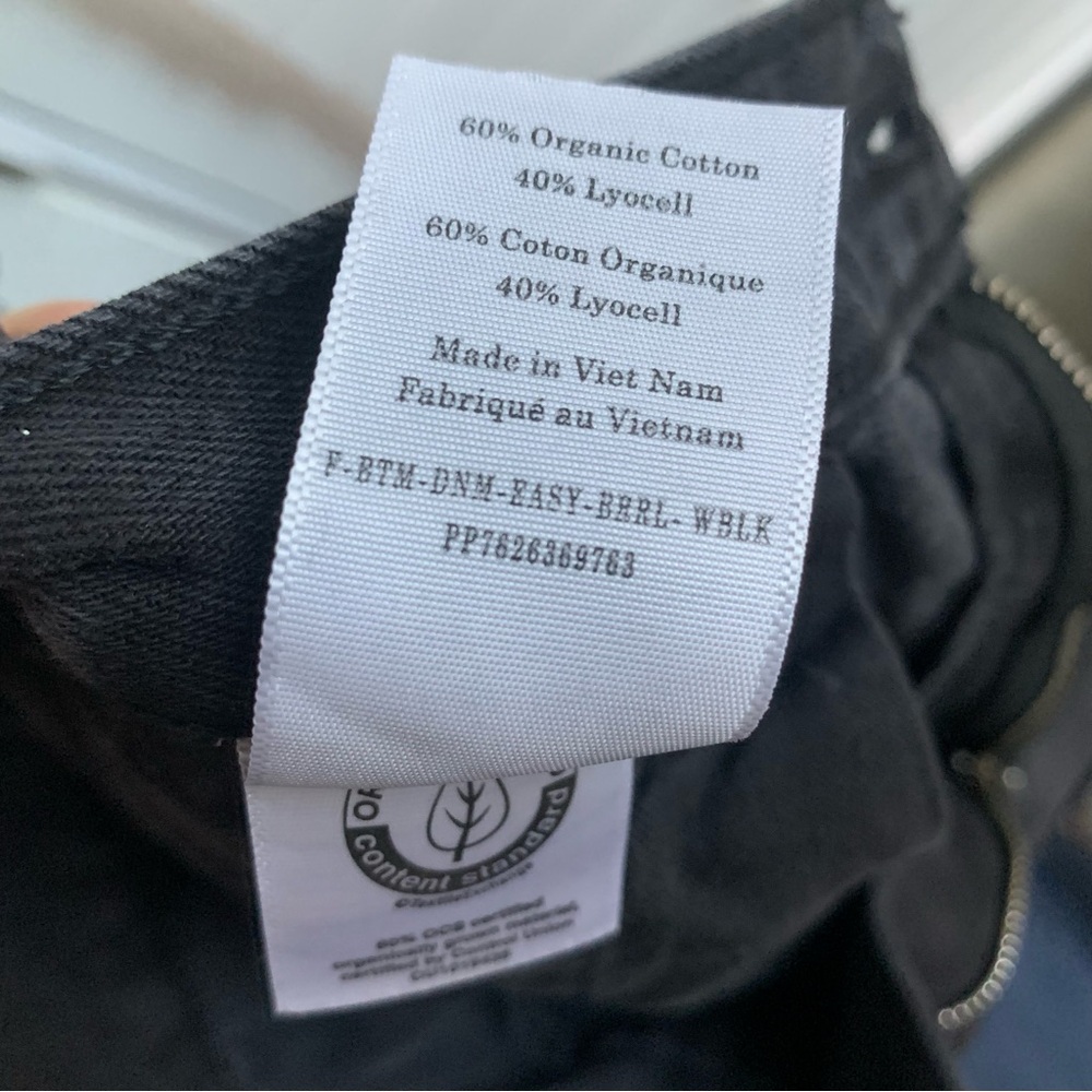 The Summer Barrel Jean Black Everlane - Picture 9 of 10